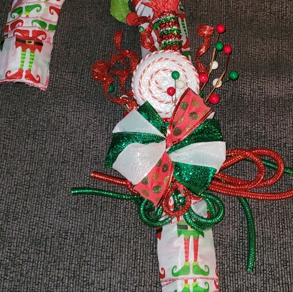 Custom Christmas Wreaths - Picture 14 of 15